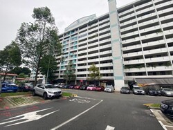 Cheap HDB half shop, avail soon, suit service trades (D20), Shop House #519137811